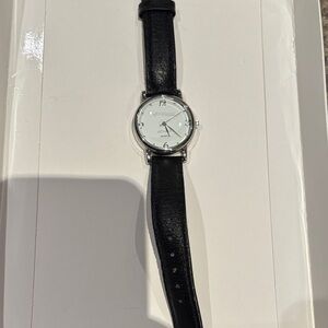 Elegant Silver and Black Men's Watch
